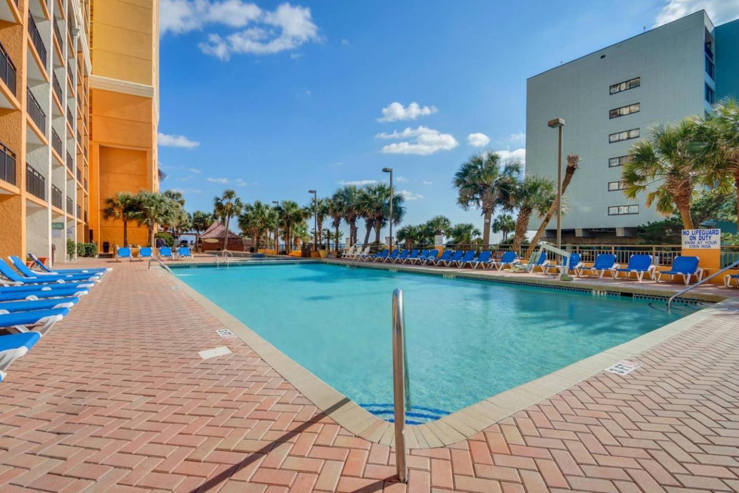 Oversized Ocean View Queen Suite With Beautiful Fireplace And Accents - Sleeps 4 Guests! Myrtle Beach Chambre photo