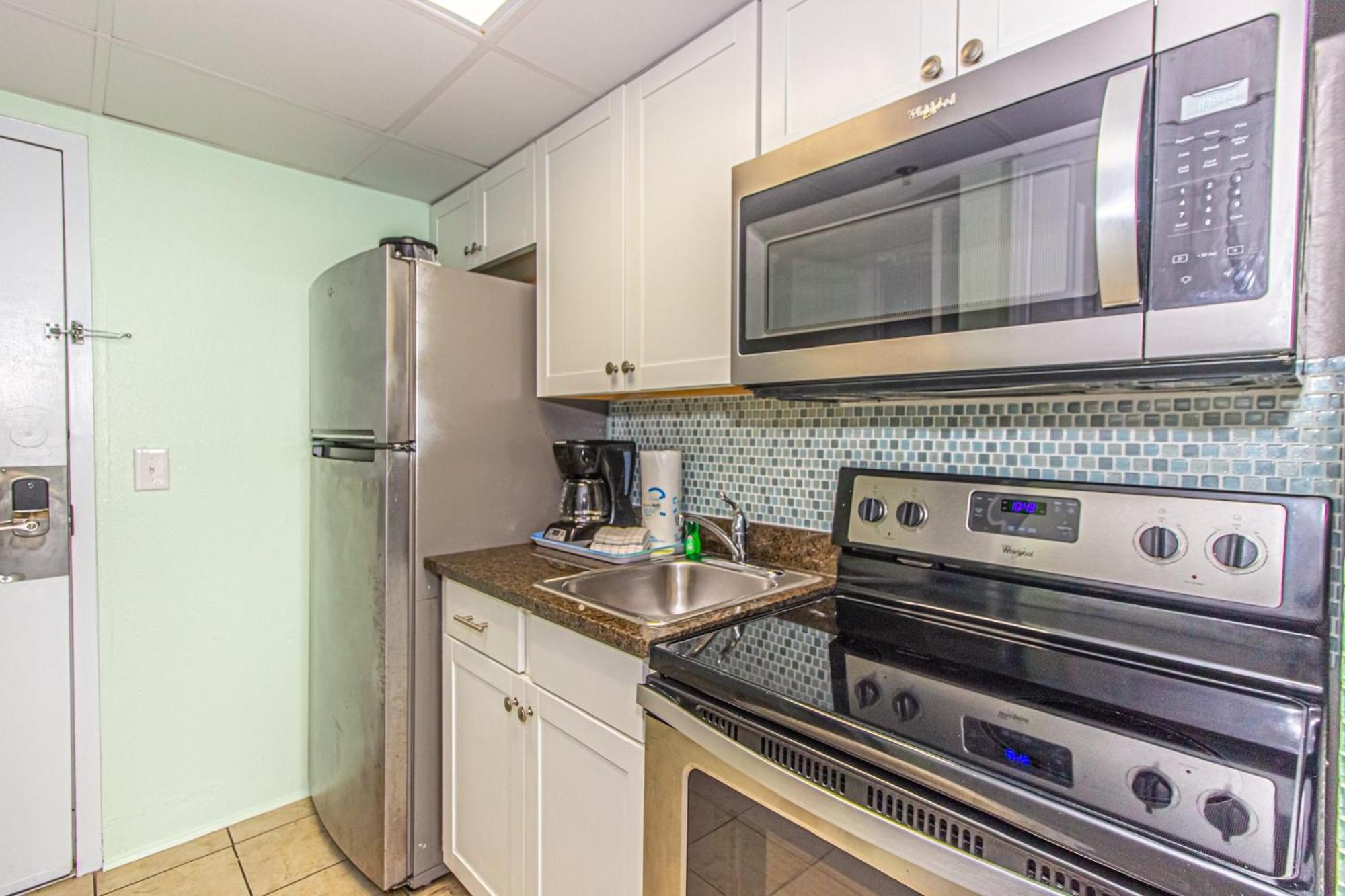 Oversized Ocean View Queen Suite With Beautiful Fireplace And Accents - Sleeps 4 Guests! Myrtle Beach Chambre photo