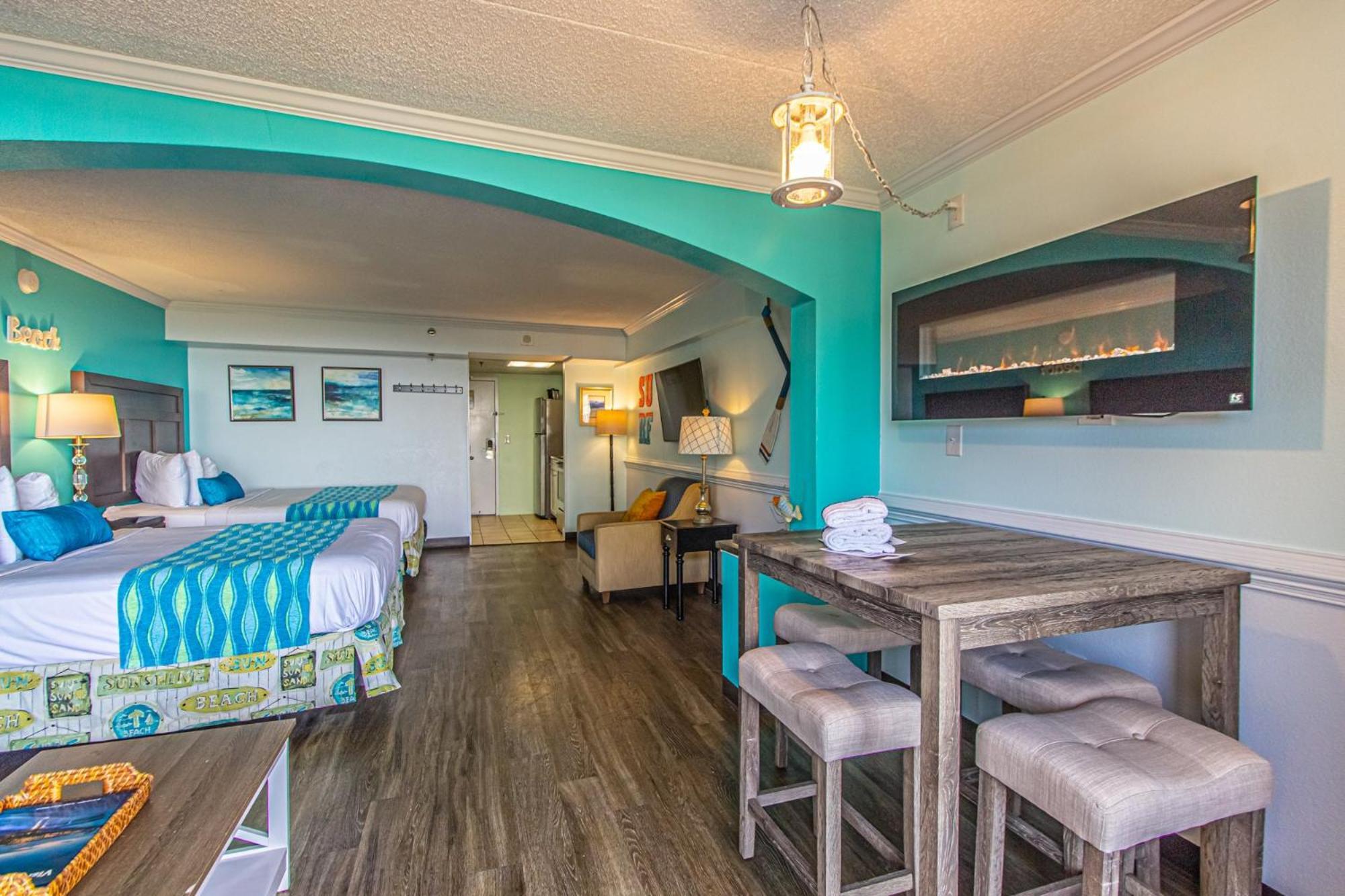 Oversized Ocean View Queen Suite With Beautiful Fireplace And Accents - Sleeps 4 Guests! Myrtle Beach Chambre photo