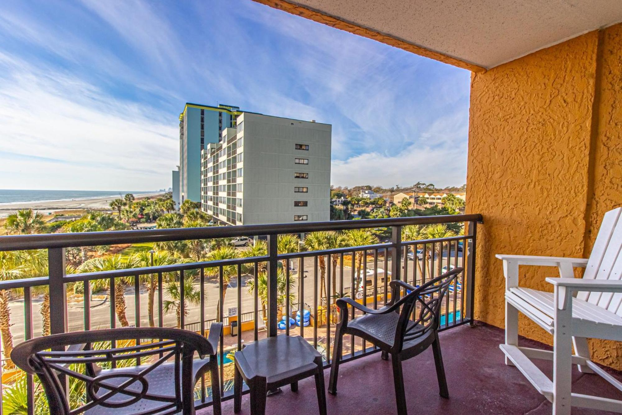 Oversized Ocean View Queen Suite With Beautiful Fireplace And Accents - Sleeps 4 Guests! Myrtle Beach Chambre photo